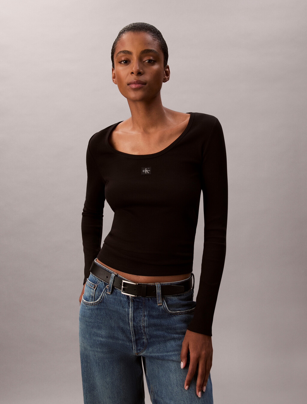 Rippengestricktes Langarm-T-Shirt aus Baumwolle