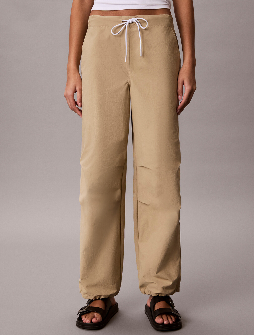 Lässige weiche Nylonhose
