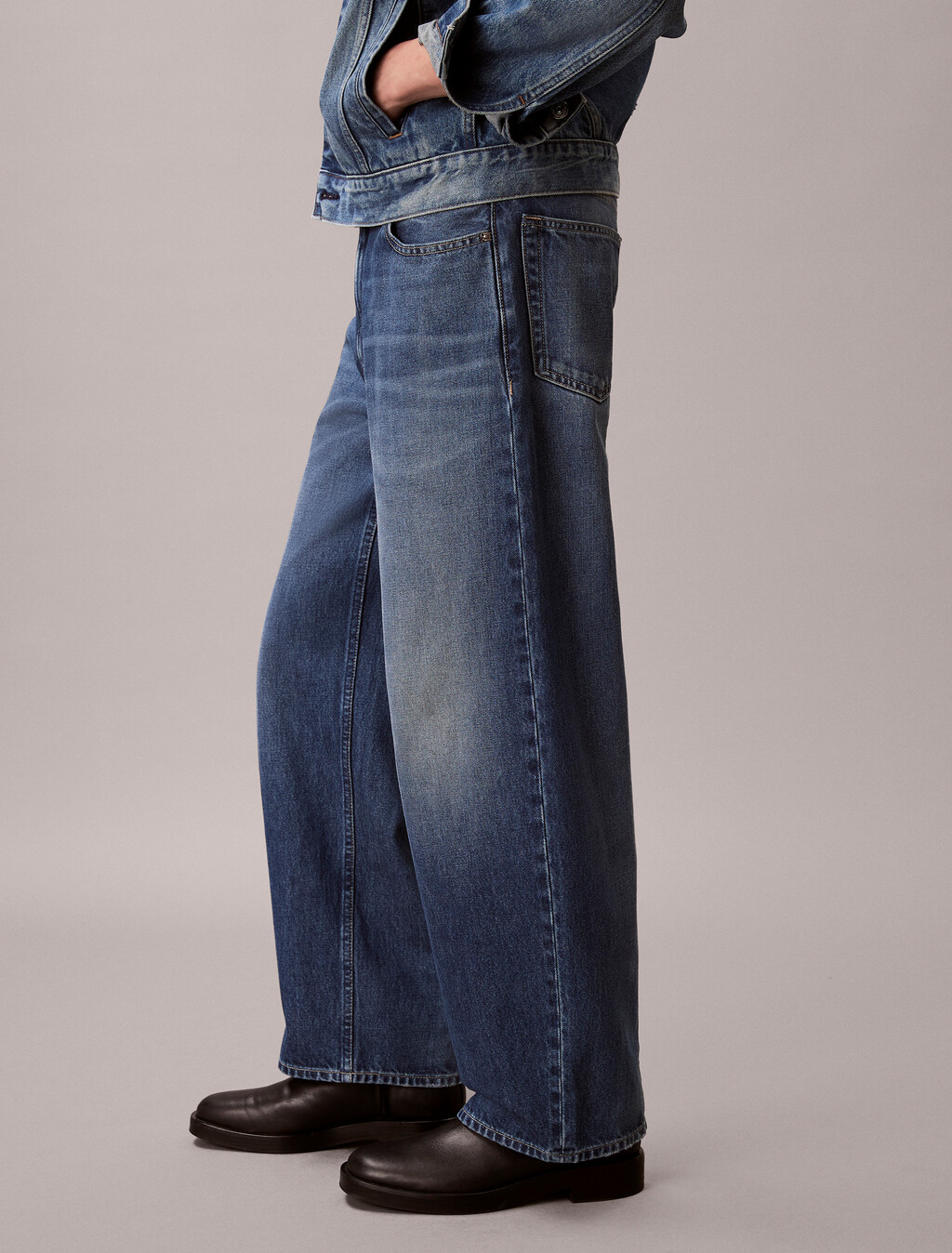 Jeans mit Barrel-Schnitt