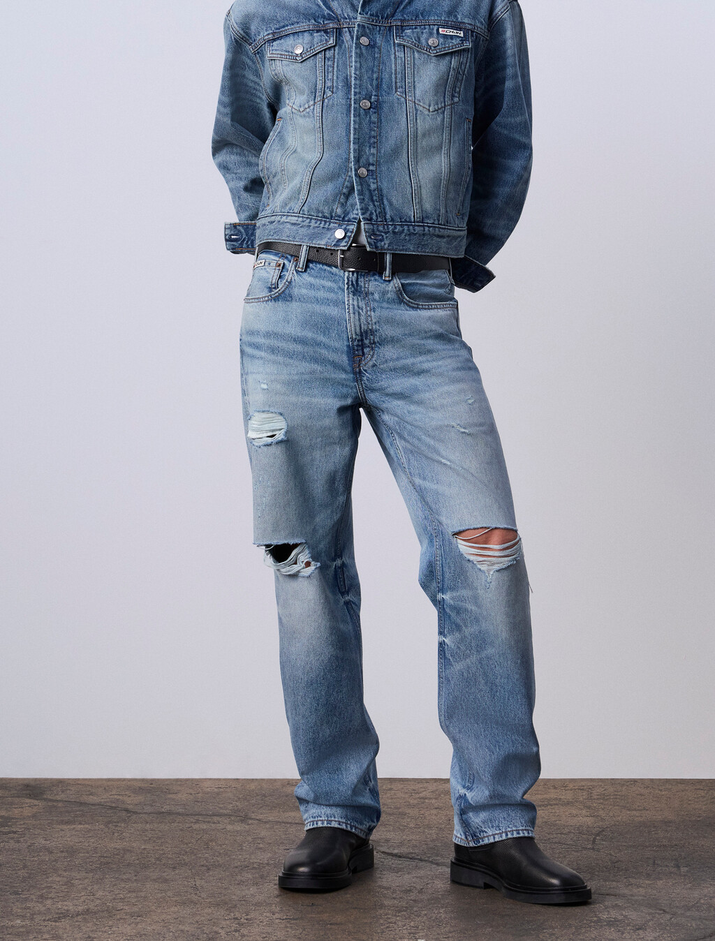 Jung Kook für Calvin Klein 90s Straight Jeans