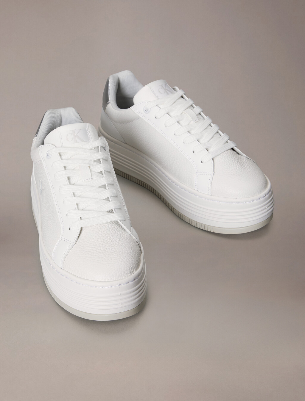 Leder-Plattform-Sneaker