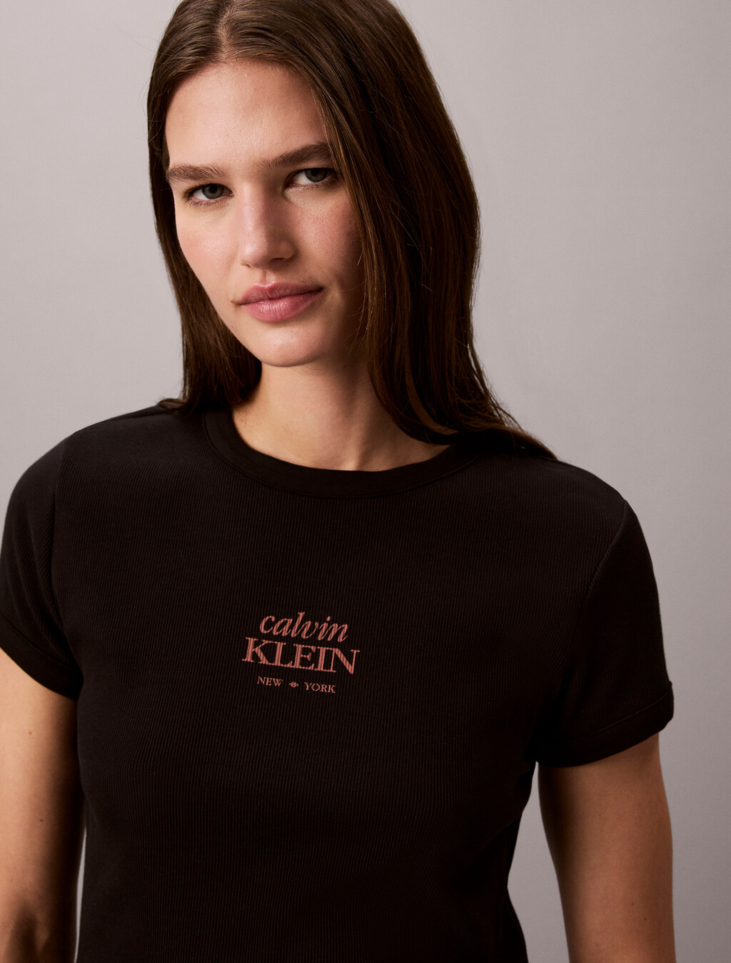 Schlanker, gerippter Baumwoll-Logo-T-Shirt