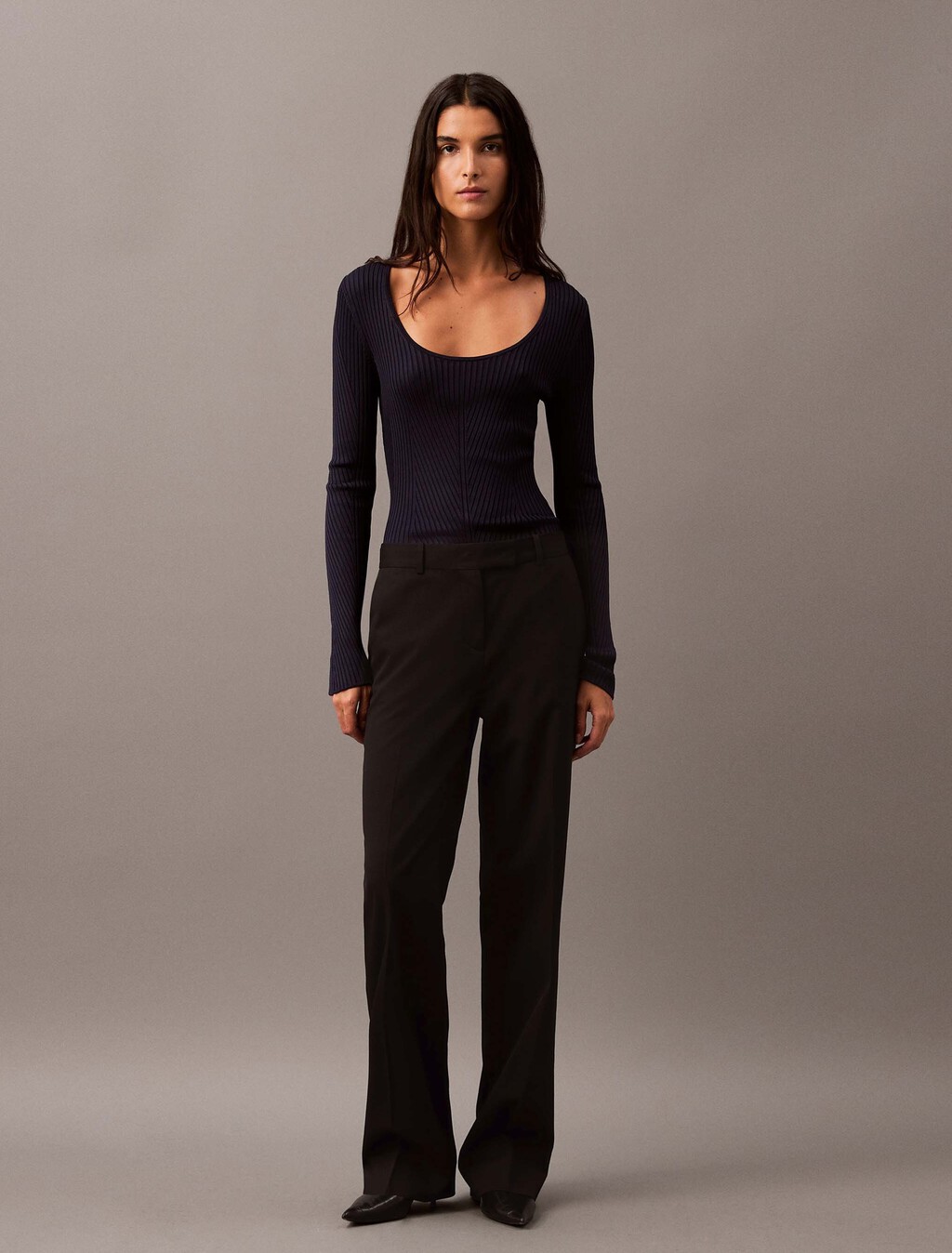 Low-Rise-Hose aus Wolle-Gabardine-Mix