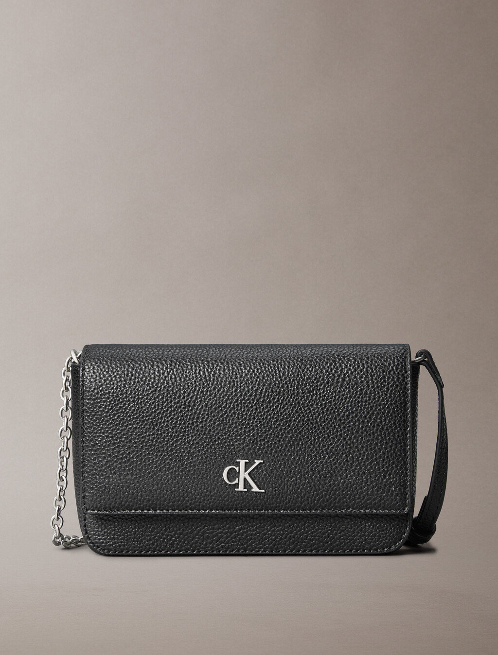 Archive Hardware Flap Crossbody-Handytasche