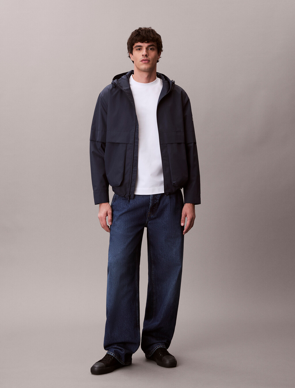 Windbreaker aus Ripstop mit Kapuze