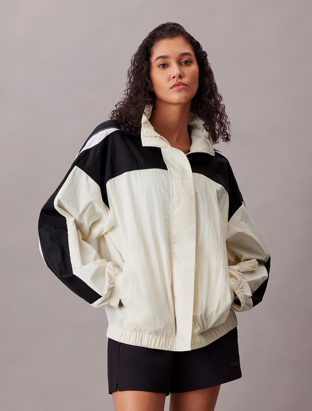 Wasserabweisende Leistungs-Trackjacke