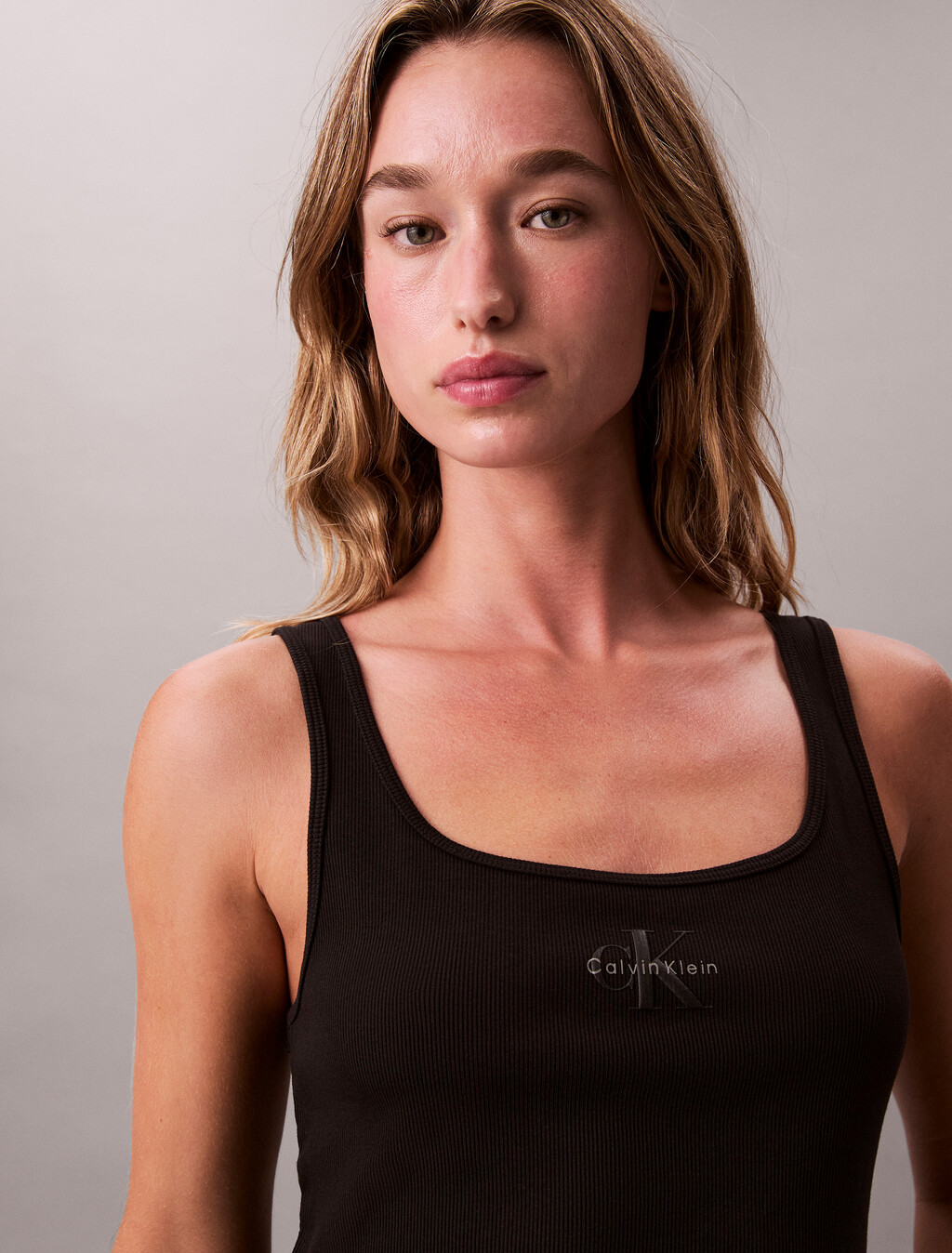 Monogram-Rundhals-Rippstrick-Baumwoll-Top