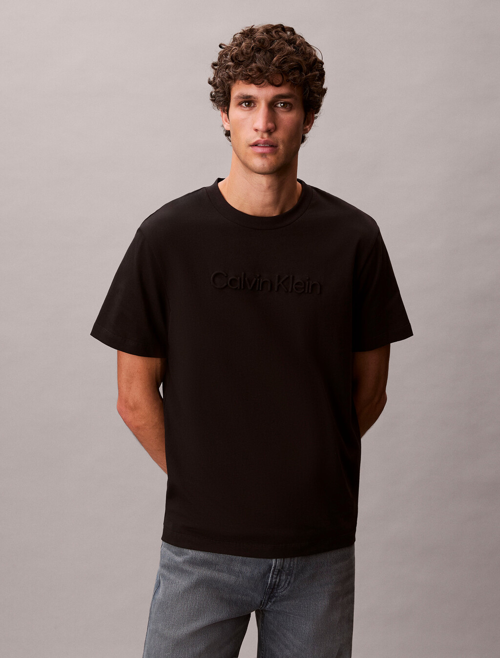 Lässiges Logo-T-Shirt mit Prägung
