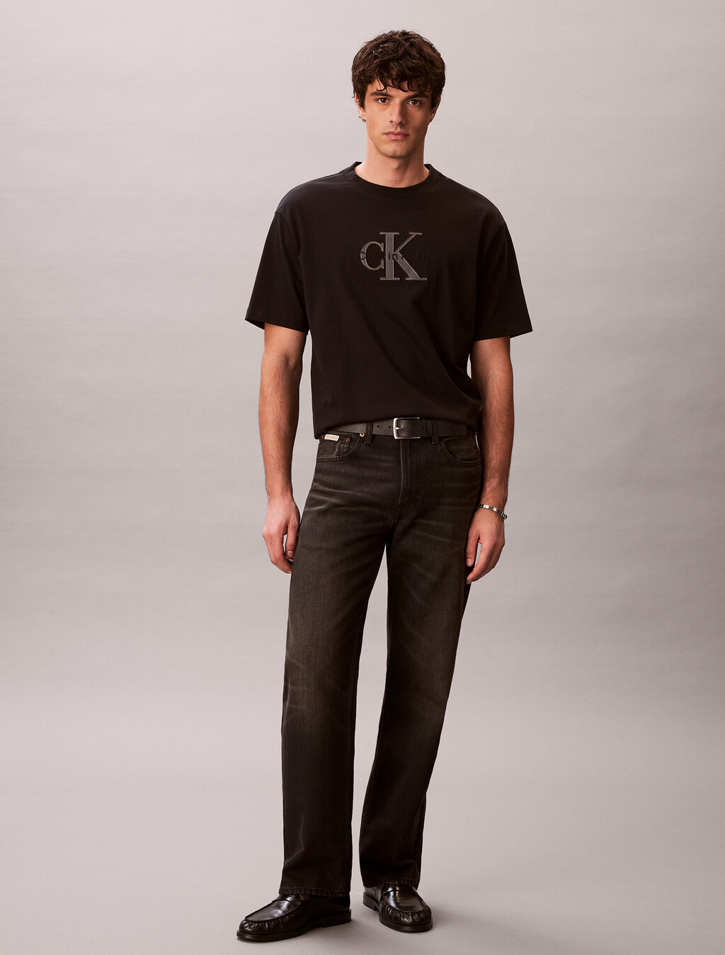 Lässiges T-Shirt mit Logo-Applikation