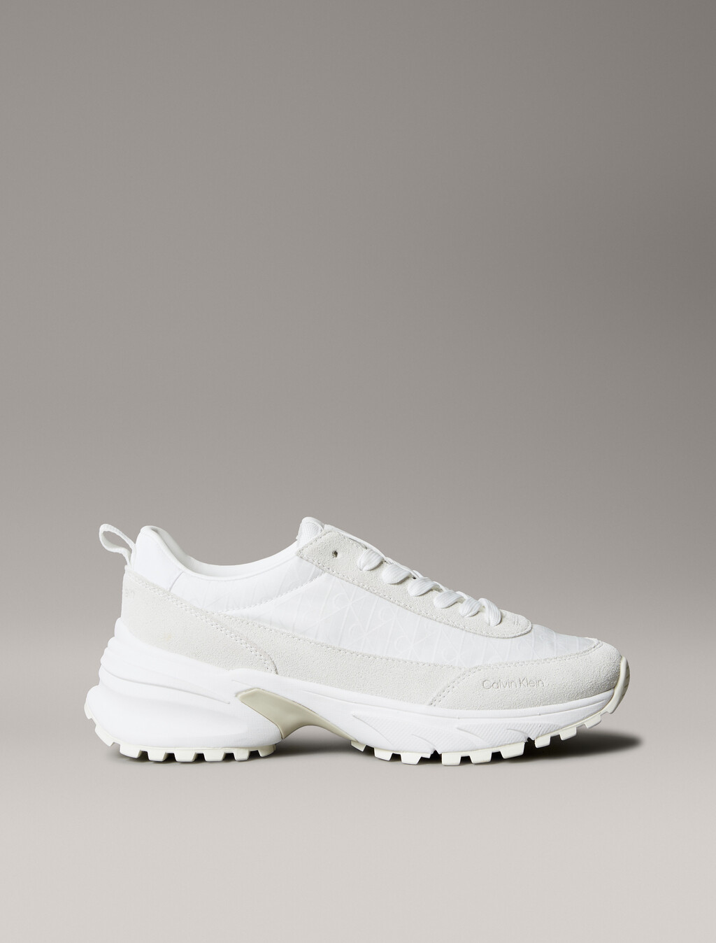 Schnürschuhe aus Wildleder und Emblem-Logo-Nylon