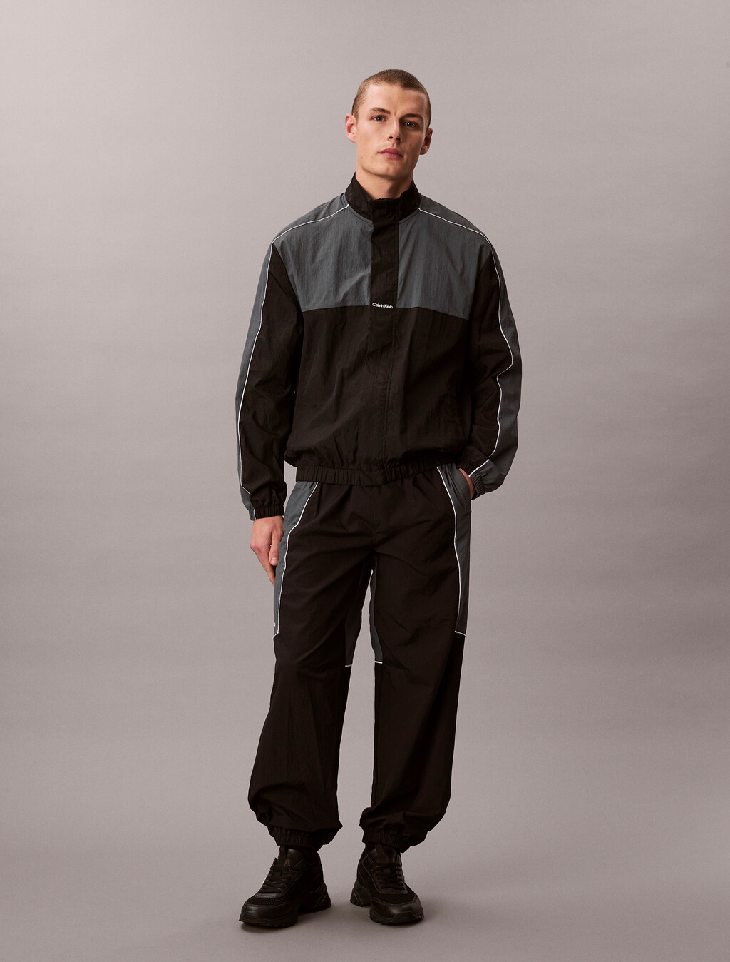 Wasserabweisender Reisewindbreaker