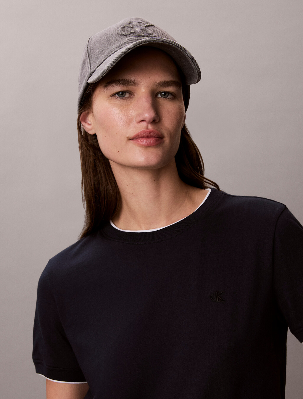 Cotton-Modal-T-Shirt mit Kontrastbündchen
