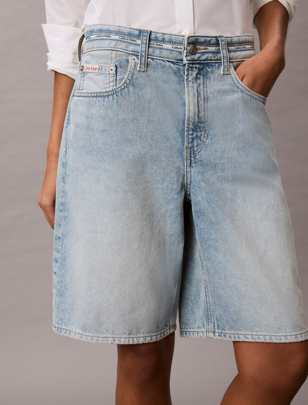 Logo-Tape-Denim-Bermuda-Hose