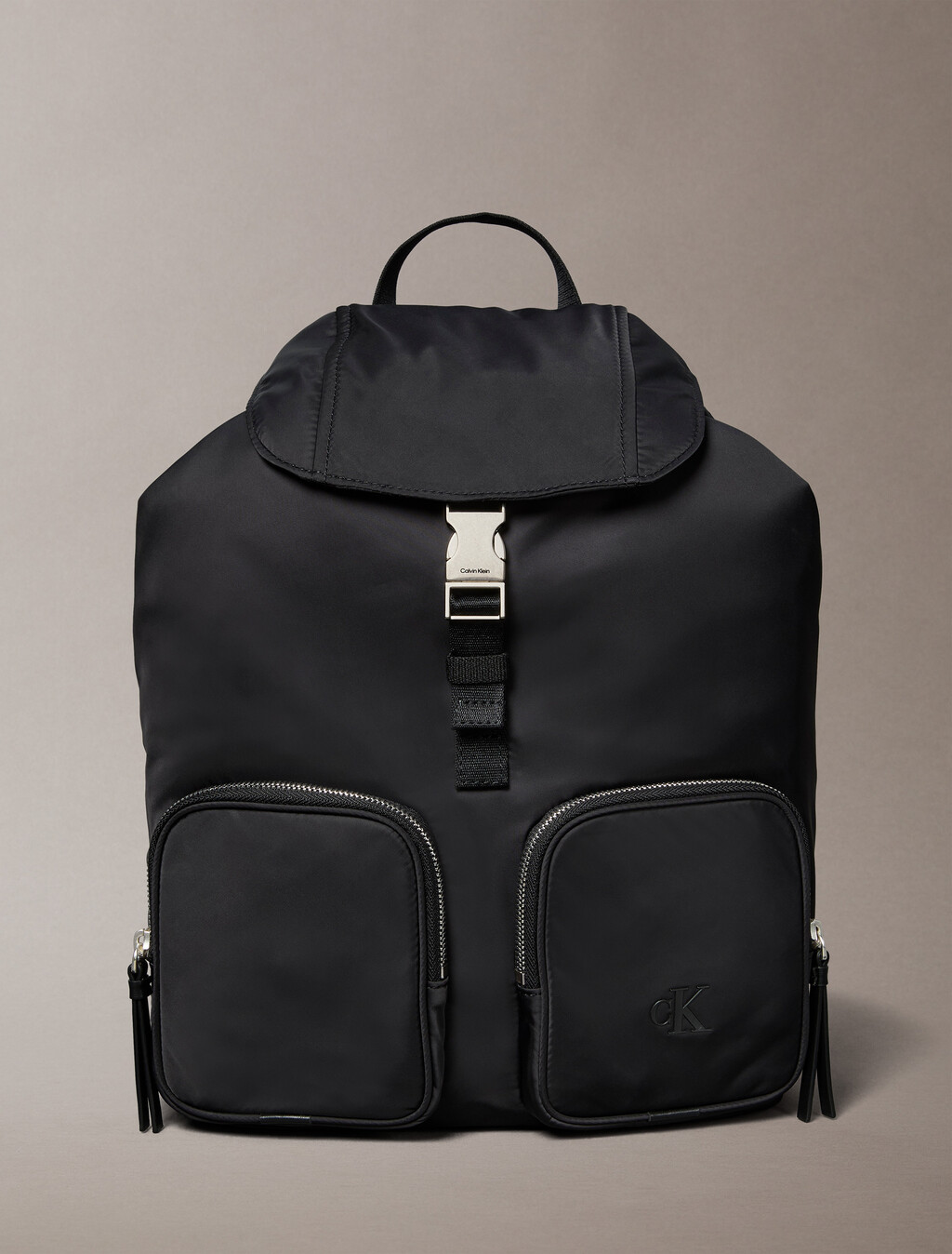 Weicher Satin-Nylon Klappe-Rucksack
