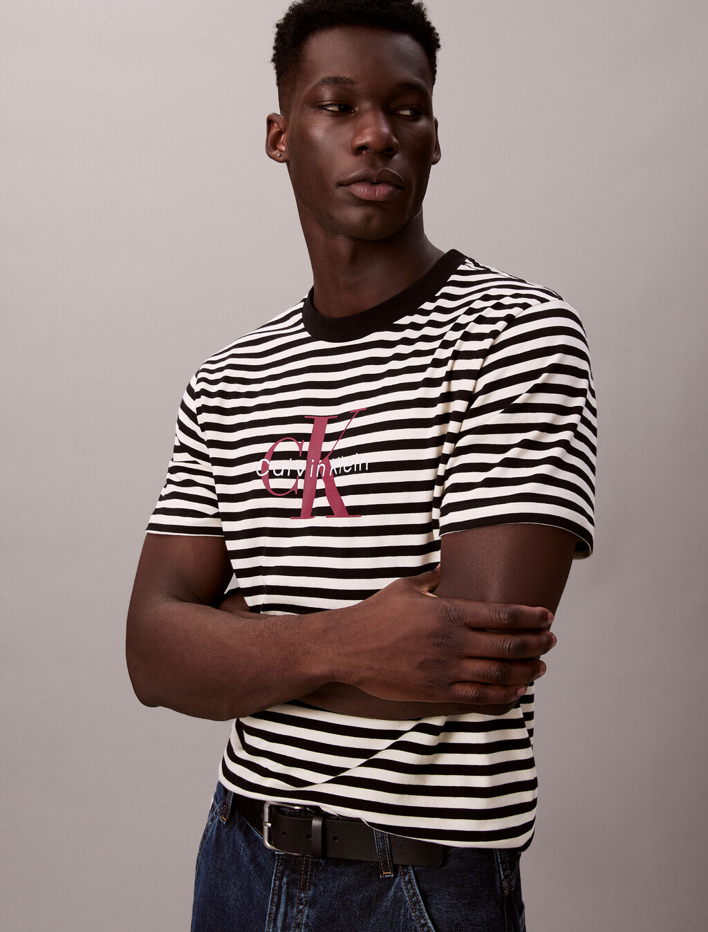 Monogram-Logo-Streifen-Lounge-T-Shirt