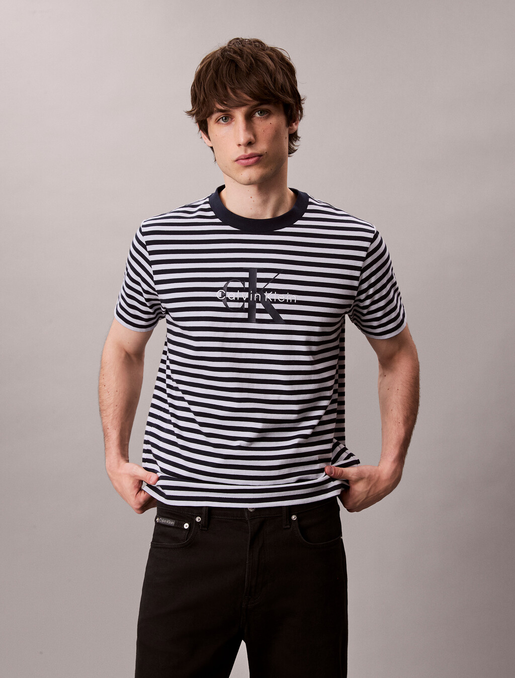 Monogram-Logo-Streifen-Lounge-T-Shirt