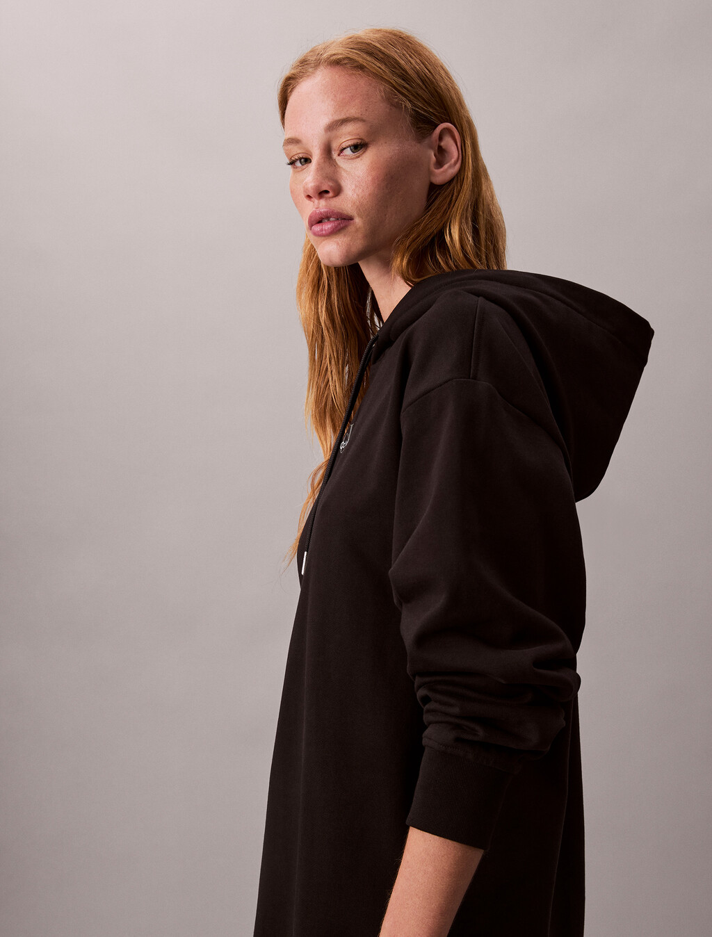 Monogram Kapuzenpullover-Kleid