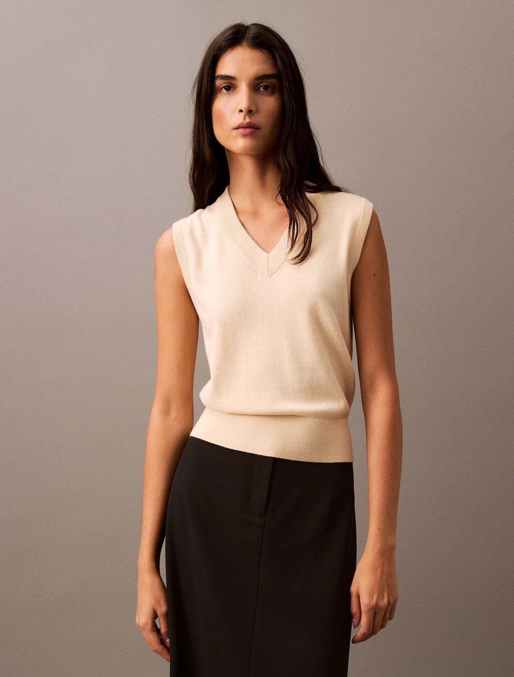 Merino-V-Ausschnitt-Verkürzter Pullover