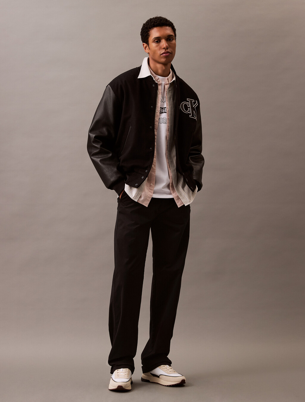 90er Jahre Gerade Twill-Chinos