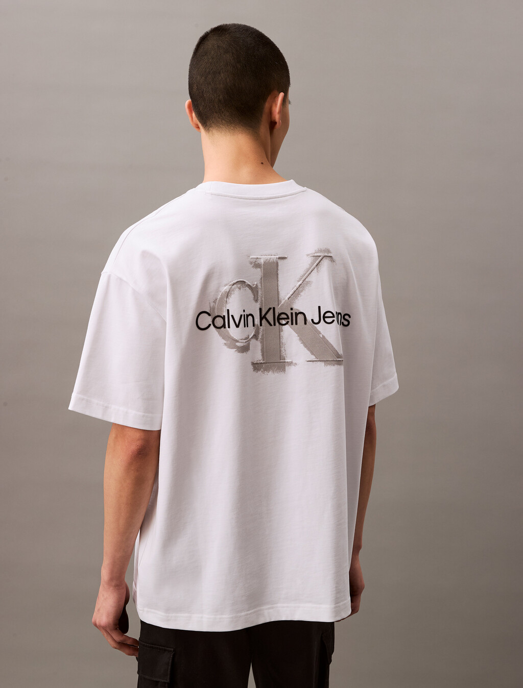 Oversized geprägtes Monogram-T-Shirt