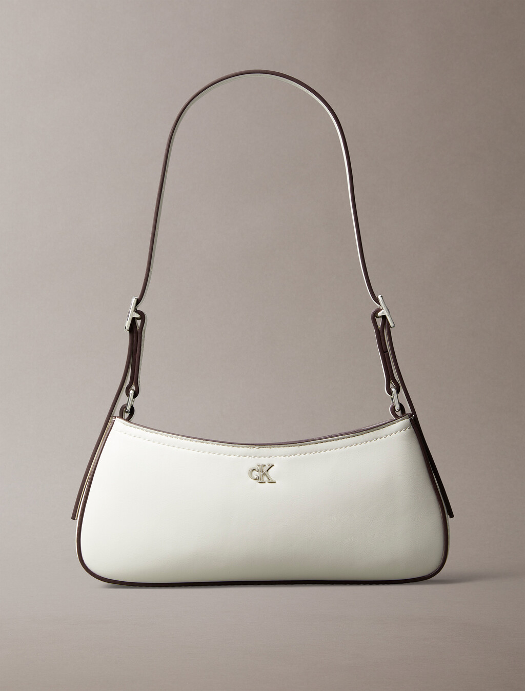 Schultertasche mit Monogramm-Logo und Metallteilen