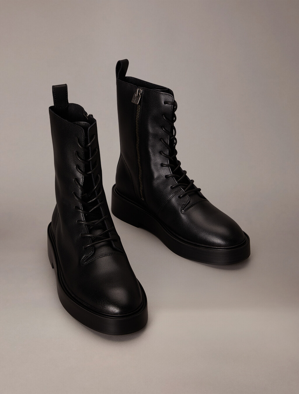Concave Welt Schnürstiefel