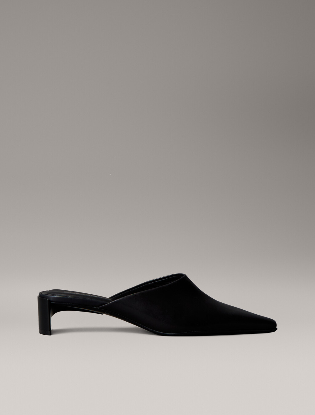 Leder-Kitten-Heel-Mules