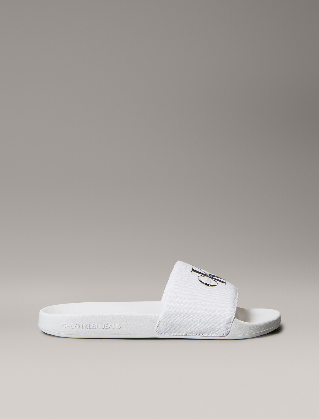 Canvas-Logo-Slippers