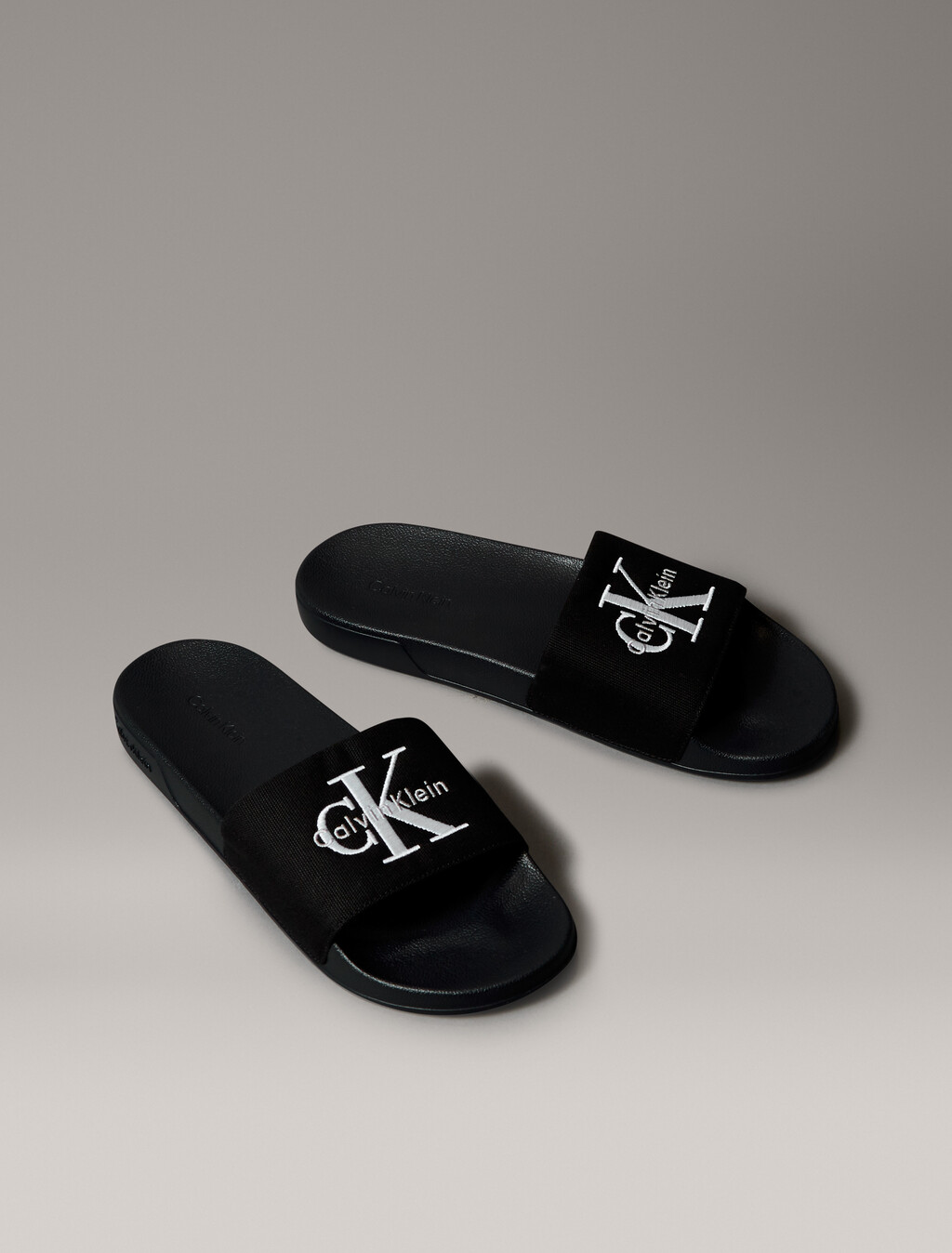 Canvas-Logo-Slippers
