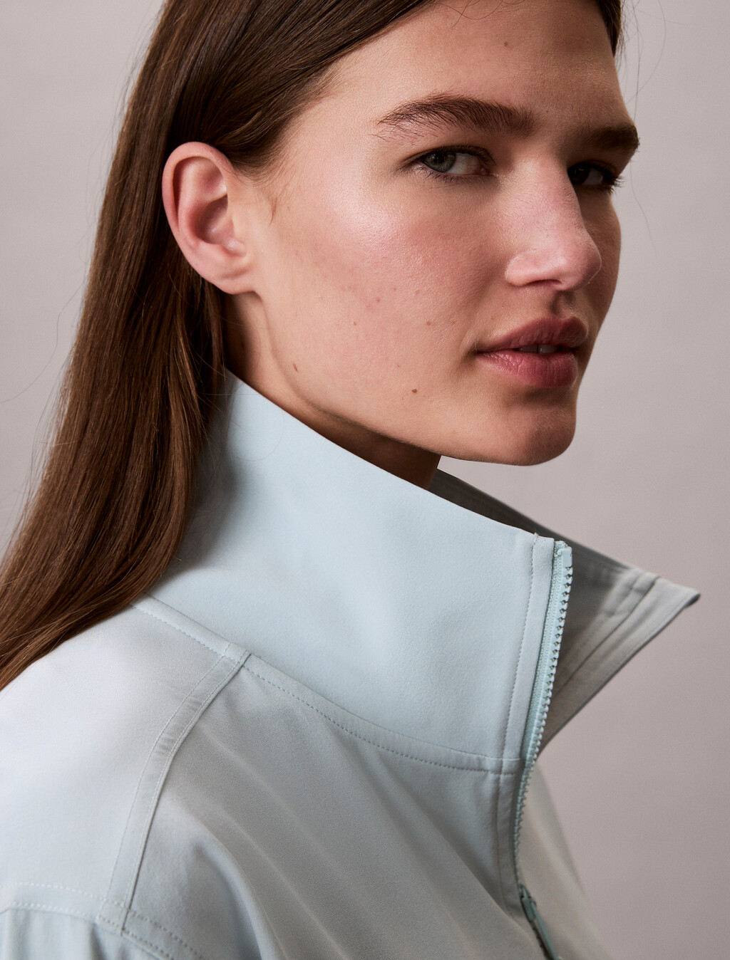 Essentials Modern Sport Windbreaker
